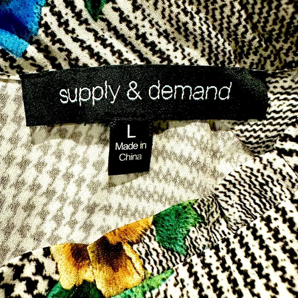 EUC Supply & Demand Checkered Floral Blouse Sz L - Picture 10 of 15